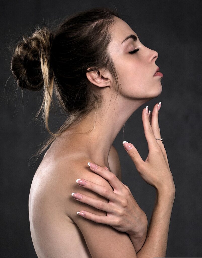 体臭の原因を女性がサプリで解消する方法は？